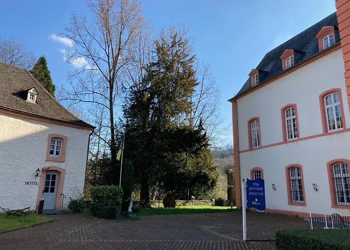  Burg Bollendorf